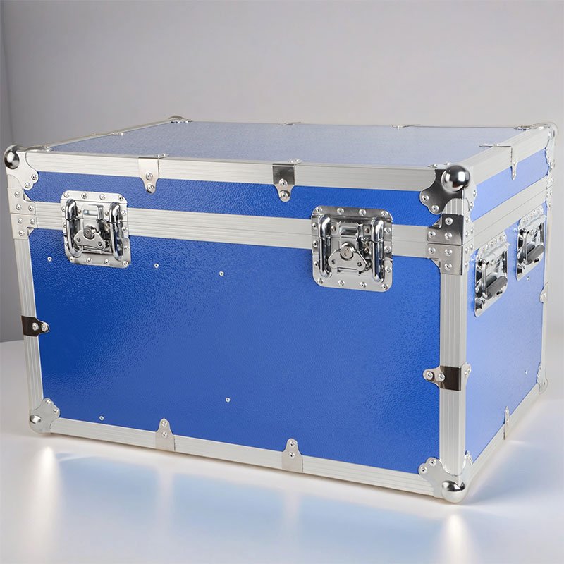 portable-flight-case-with-blue-color